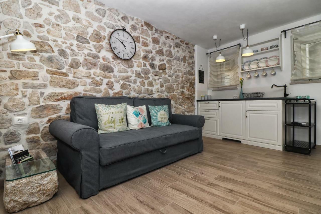 Cozy Apartment Mari Ровинь Экстерьер фото