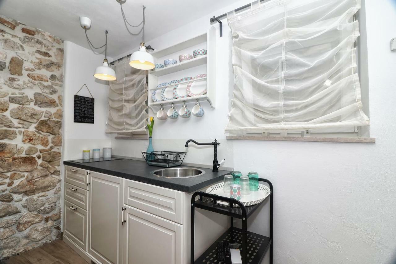 Cozy Apartment Mari Ровинь Экстерьер фото